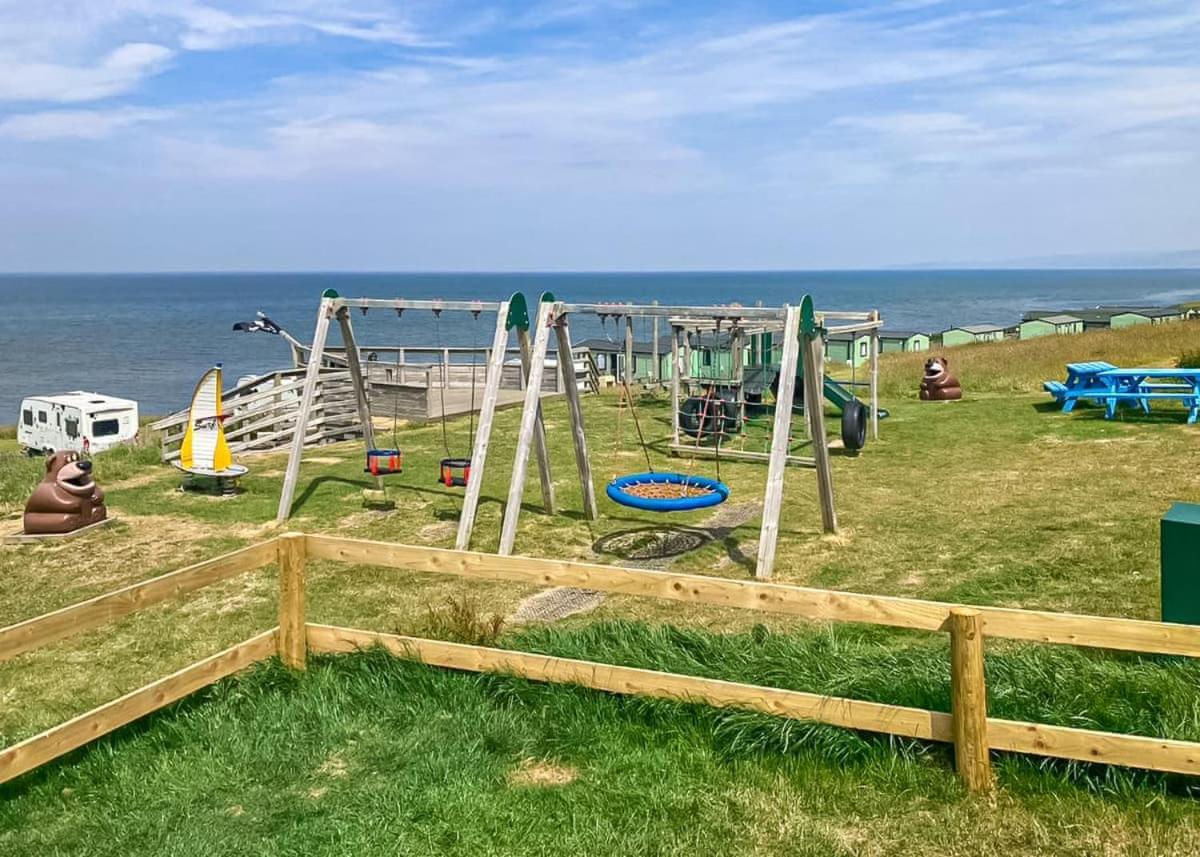 Morfa Bychan Holiday Park Llanychaiarn 外观 照片